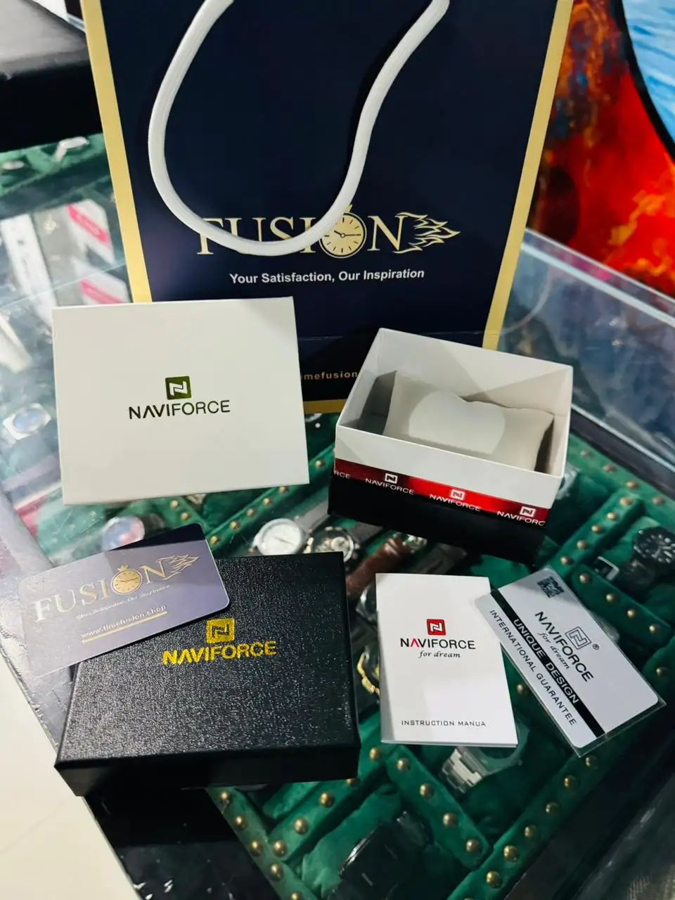 Naviforce Box Package